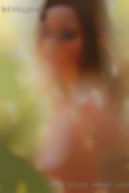 Sexy block women nude expised.